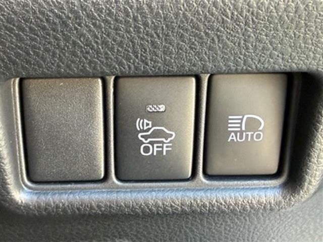 Toyota C-HR 2017 8485910-21