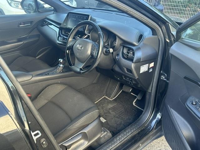 Toyota C-HR 2017 8485913-10