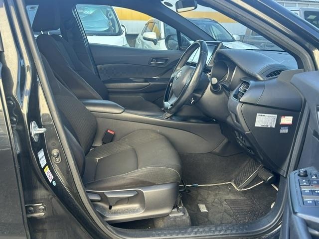 Toyota C-HR 2017 8485913-9