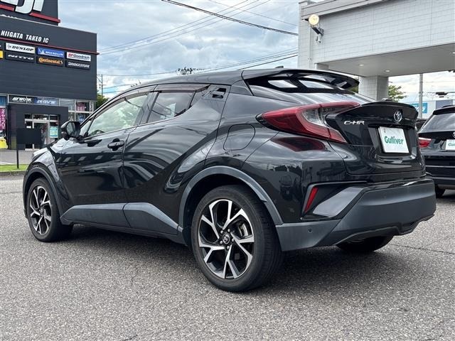 Toyota C-HR 2018 8486028-6