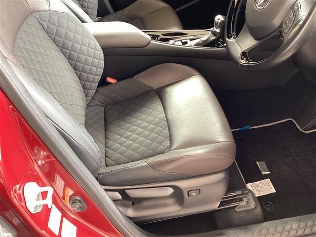 Toyota C-HR 2018 8486050-17