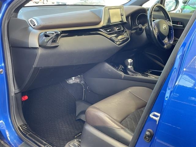 Toyota C-HR 2018 8486073-4