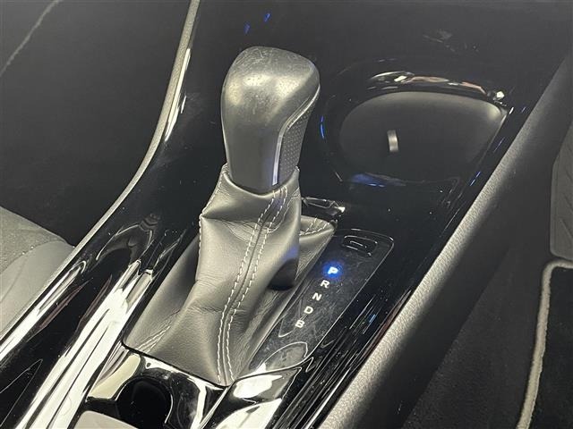 Toyota C-HR 2022 8486102-12