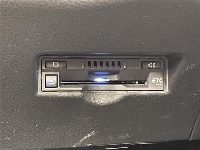 Toyota C-HR 2022 8486102-21