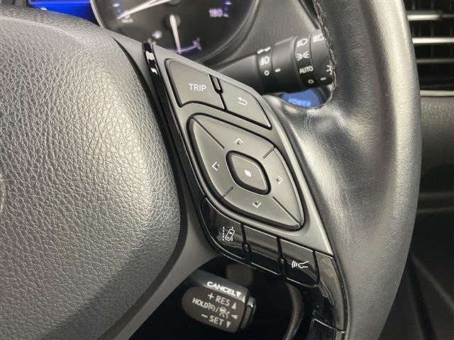 Toyota C-HR 2017 8486127-4