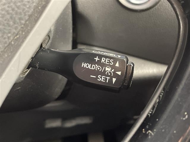 Toyota C-HR 2017 8486159-10