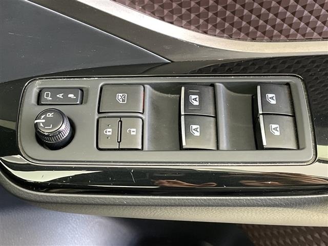 Toyota C-HR 2017 8486159-6