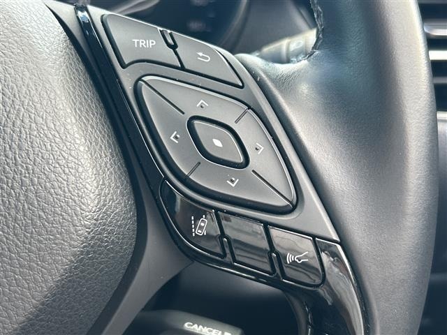 Toyota C-HR 2017 8486190-10