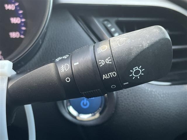 Toyota C-HR 2017 8486218-10