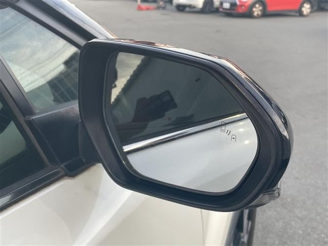 Toyota C-HR 2017 8486218-16