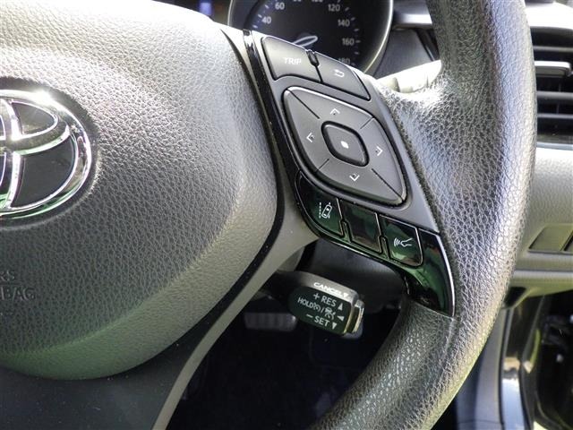 Toyota C-HR 2021 8486223-22