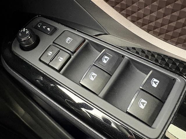 Toyota C-HR 2019 8486256-4