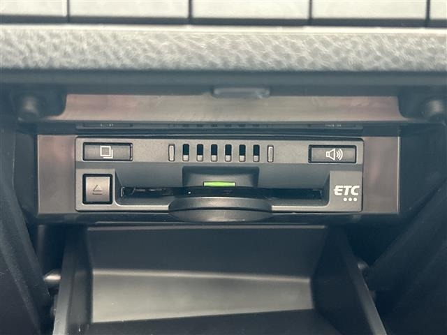 Toyota CAMRY 2018 8487546-12