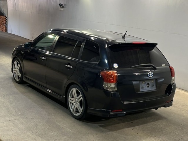 Toyota COROLLA FIELDER 2013 8489125-1
