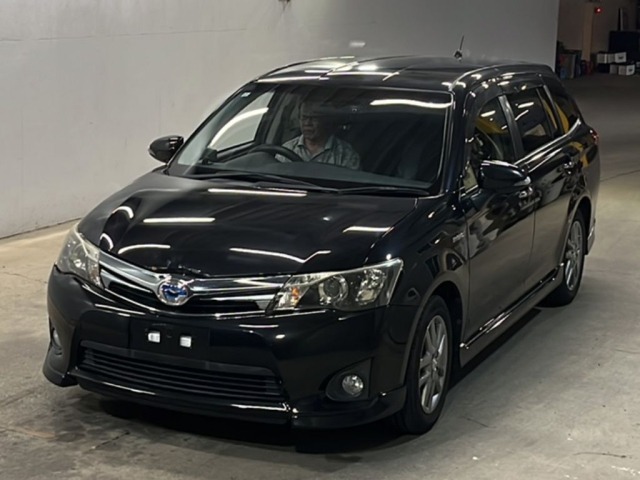 Toyota COROLLA FIELDER 2013 8489127-0