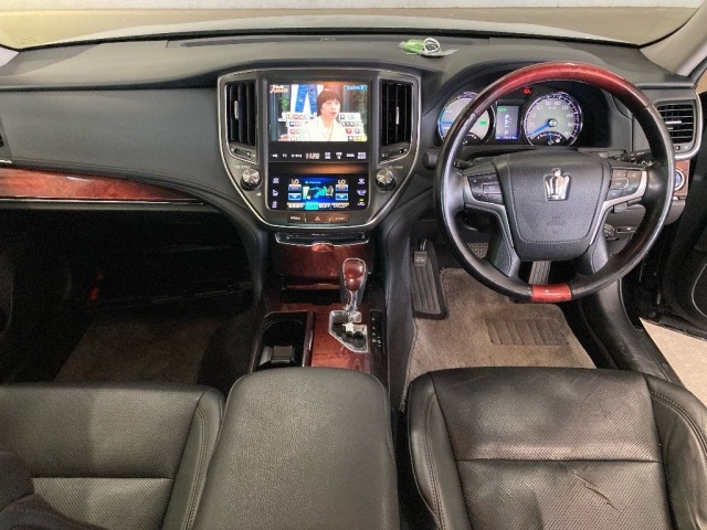 Toyota CROWN MAJESTA 2015 8483449-3