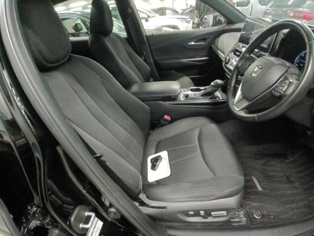 Toyota CROWN 2021 8480109-10