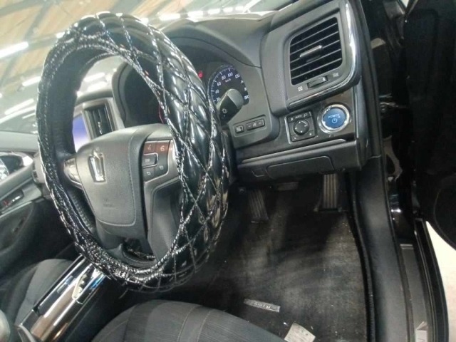 Toyota CROWN 2014 8480112-9