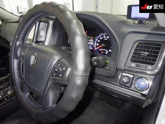 Toyota CROWN 2013 8480117-5