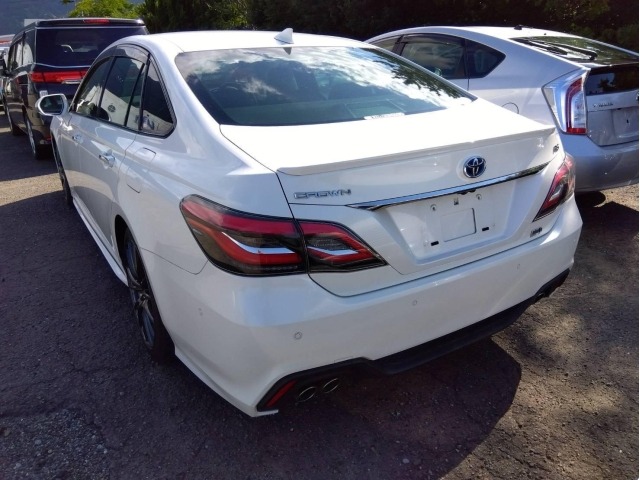 Toyota CROWN 2018 8480173-1