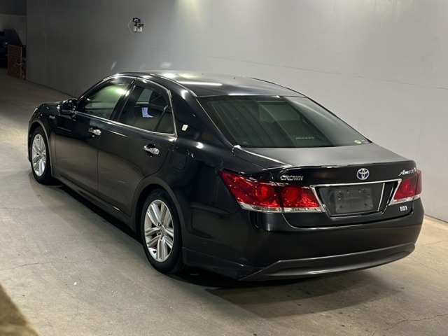 Toyota CROWN 2013 8480202-1