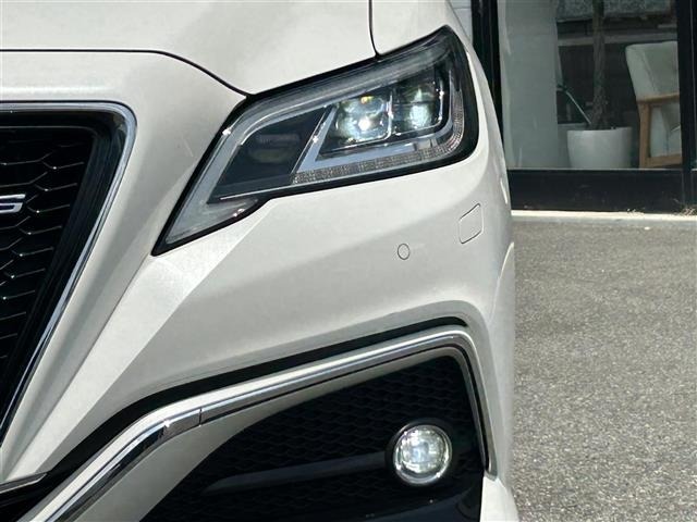 Toyota CROWN 2018 8480881-7