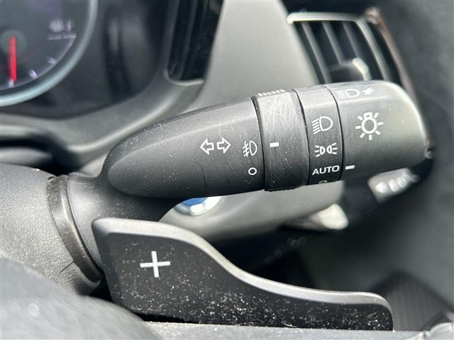 Toyota CROWN 2018 8480951-1