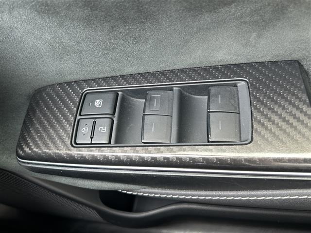 Toyota CROWN 2018 8480951-2