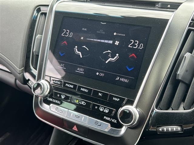 Toyota CROWN 2018 8480951-5