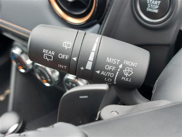 Mazda CX-3 2025 8490294-2