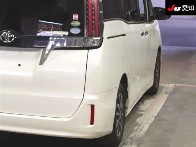 Toyota ESQUIRE 2017 8492647-8