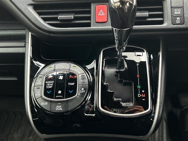 Toyota ESQUIRE 2020 8493170-6
