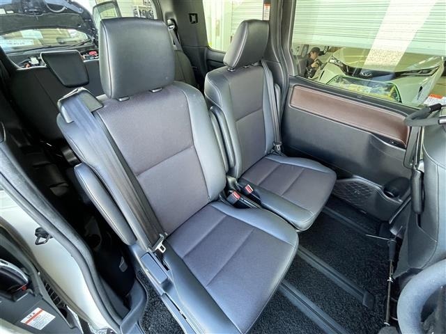 Toyota ESQUIRE 2019 8493301-9