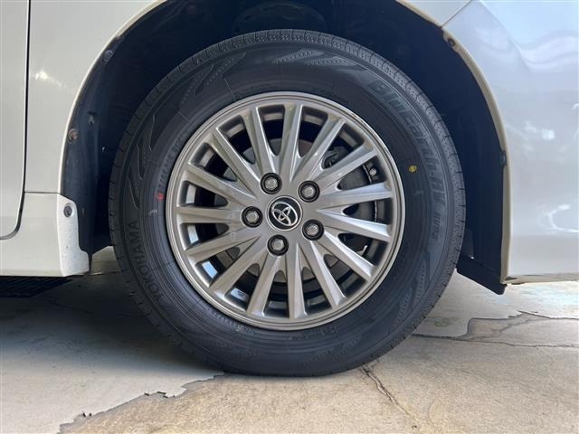 Toyota ESQUIRE 2014 8493302-4