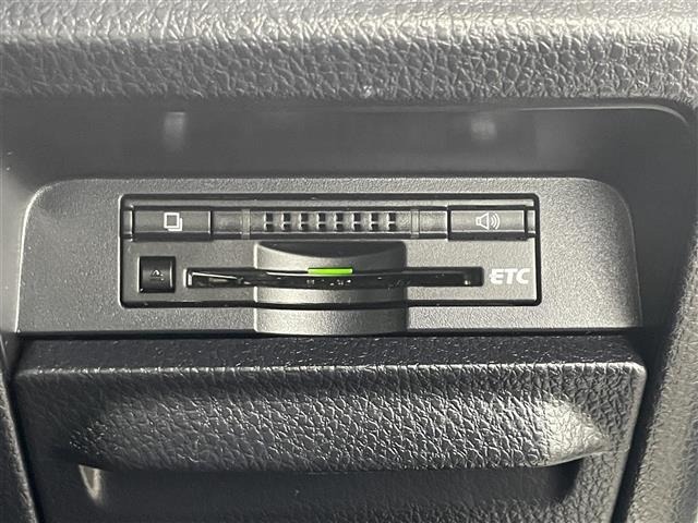 Toyota ESQUIRE 2016 8493433-1
