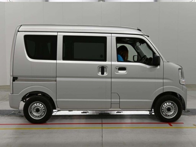 Suzuki EVERY 2024 8481850-3