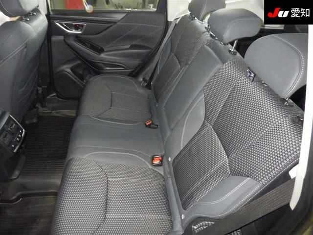 Subaru FORESTER 2023 8489428-4
