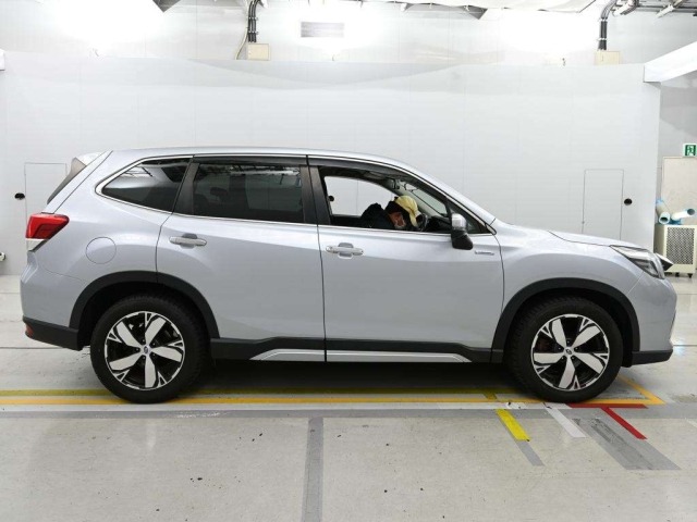 Subaru FORESTER 2021 8489447-3