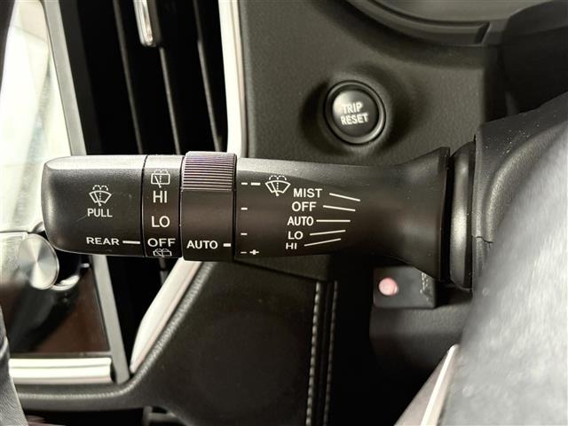 Subaru FORESTER 2021 8489735-7