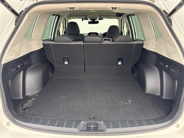 Subaru FORESTER 2022 8489821-8