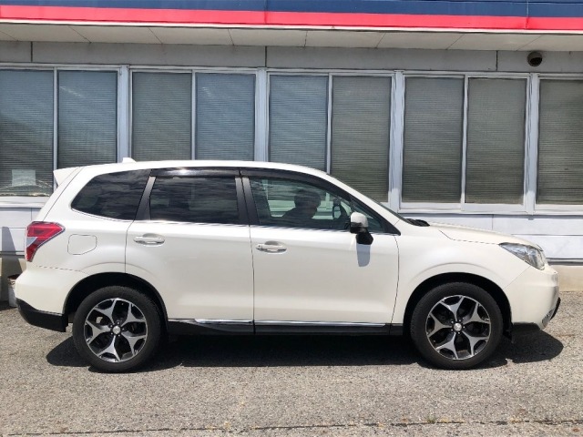 Subaru FORESTER 2014 8489840-3
