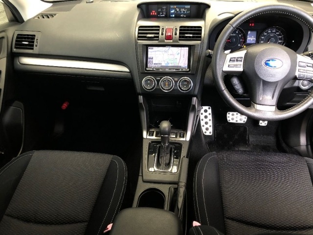 Subaru FORESTER 2014 8489840-4