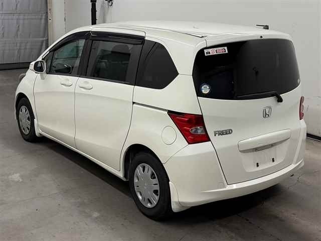 Honda FREED 2009 8488256-1