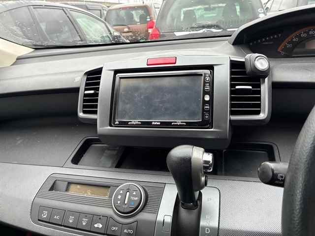 Honda FREED 2009 8488256-6