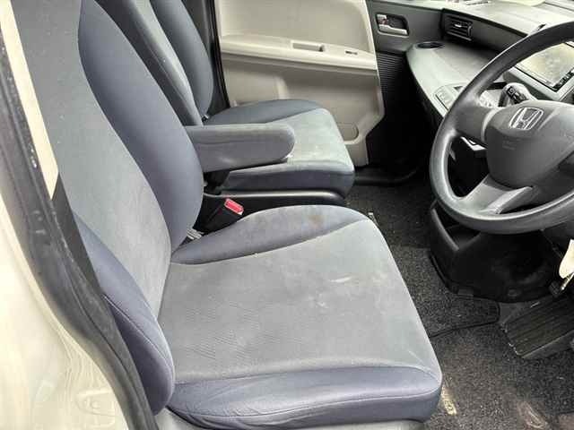 Honda FREED 2009 8488256-7