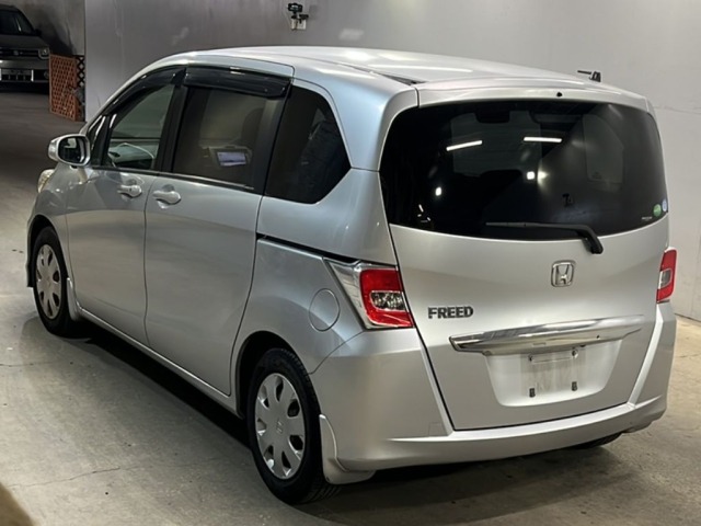Honda FREED 2015 8488308-1