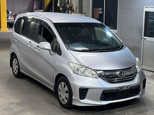 Honda FREED 2015 8488308-4