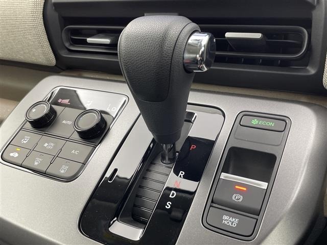 Honda FREED 2025 8489238-12