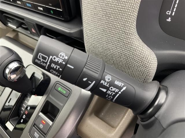 Honda FREED 2025 8489238-3