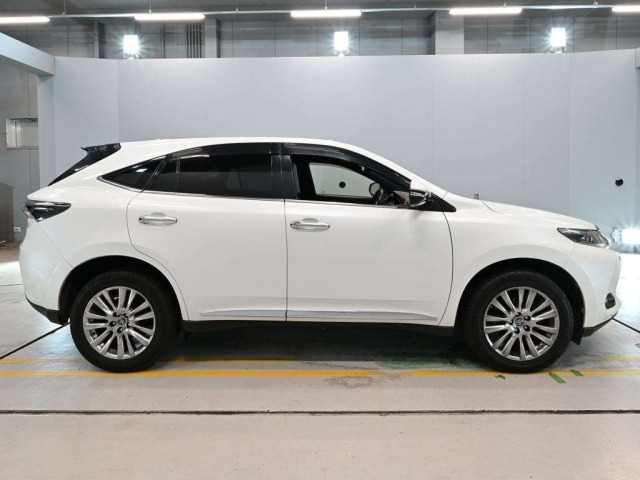 Toyota HARRIER 2015 8479325-3